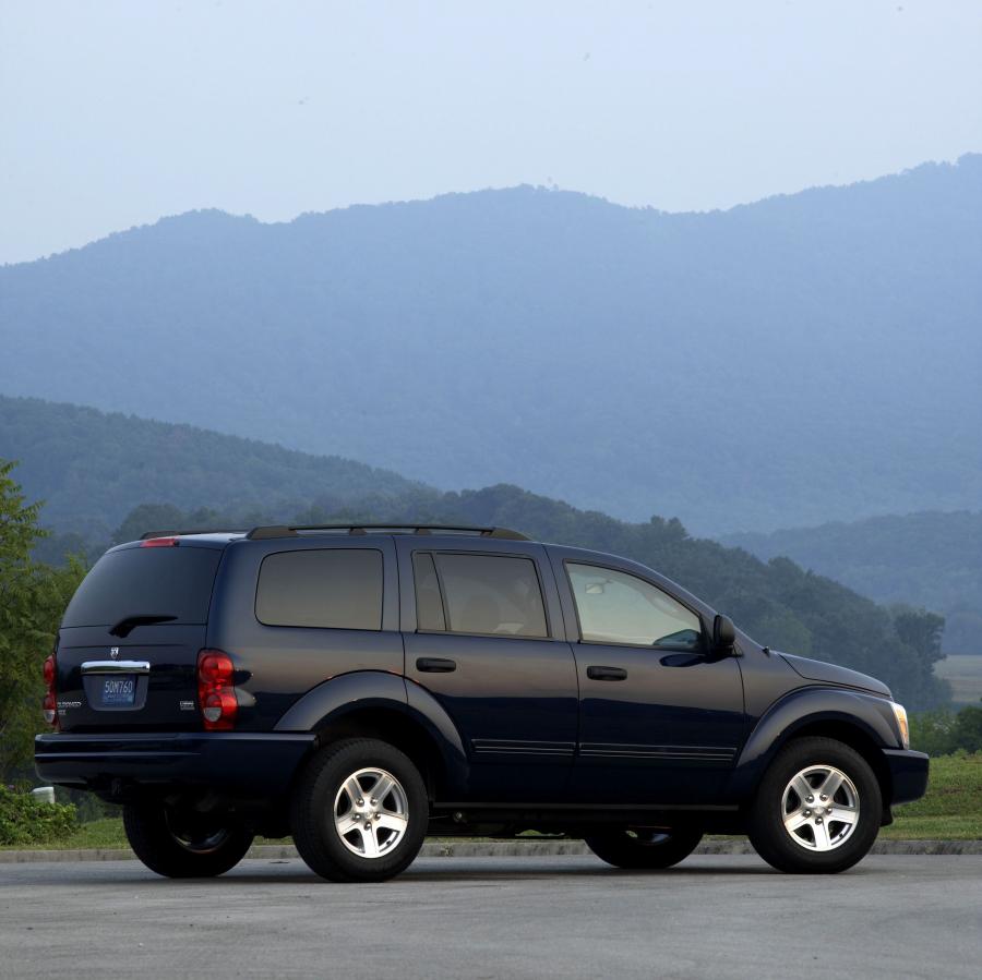  Dodge Durango 2004 года  (фото 24 из 30)